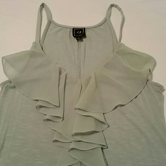 One Sept 1.9 Ruffle Tank Size Small - Picture 4 of 8